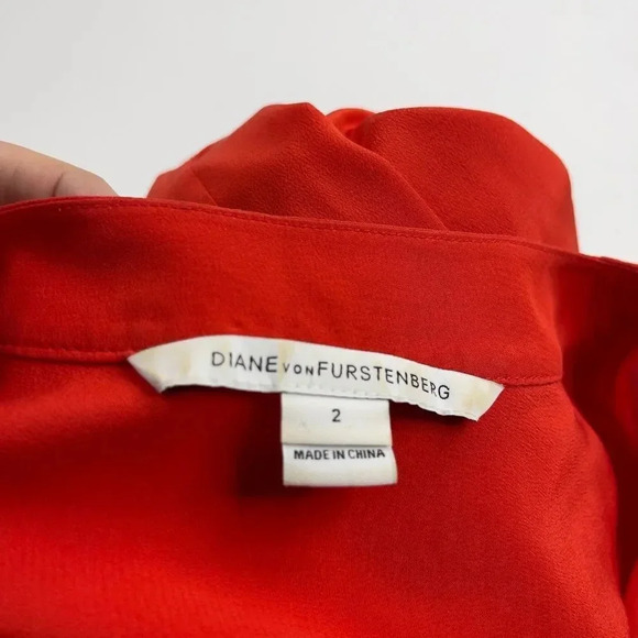 DVF Diane Von Furstenberg “Danielle” 100% Silk Blouse - Picture 7 of 11